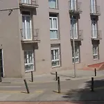Ar Dosjoimi Готель