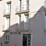 Ar Dosjoimi Hotel