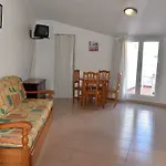 Hotel Ar Dosjoimi *