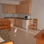 Готель Ar Dosjoimi