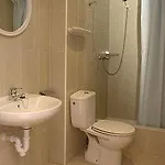 Hotel Ar Dosjoimi *